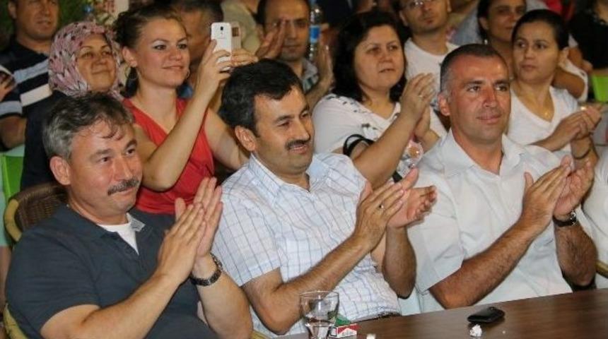 Saruhanlı&rsquo;da Gitar Dinletisi B&uuml;y&uuml;k Beğeni Topladı