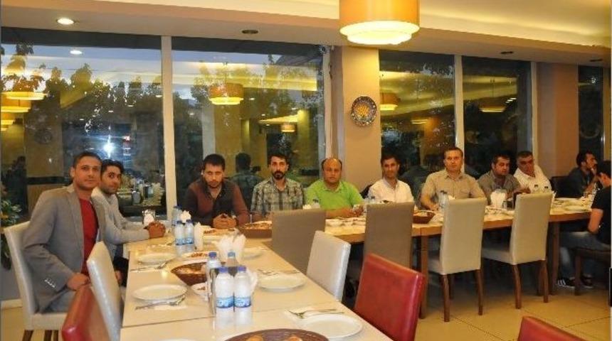 Aktif Sağlık Sen Patnos Şubesi Tarafından Patnos'ta Bulunan Stk'lara İftar Yemeği Verildi