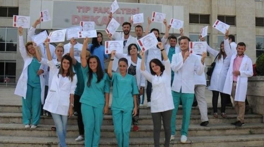 Uluslar Arası &Ouml;ğrenciler Eğitimlerini Tamamladılar