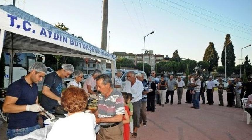 İncirliova Ve Ko&ccedil;arlılılar İftarda Buluştu