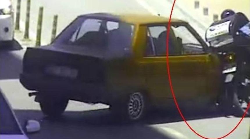 Motosiklet Otomobil İle &Ccedil;arpıştı: 1 Yaralı