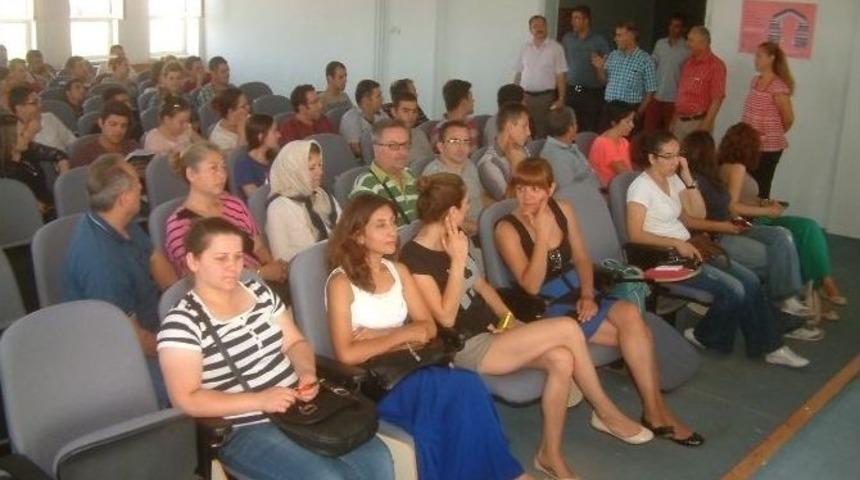 Burhaniye&rsquo;de Kaymakam, Kursları Denetledi