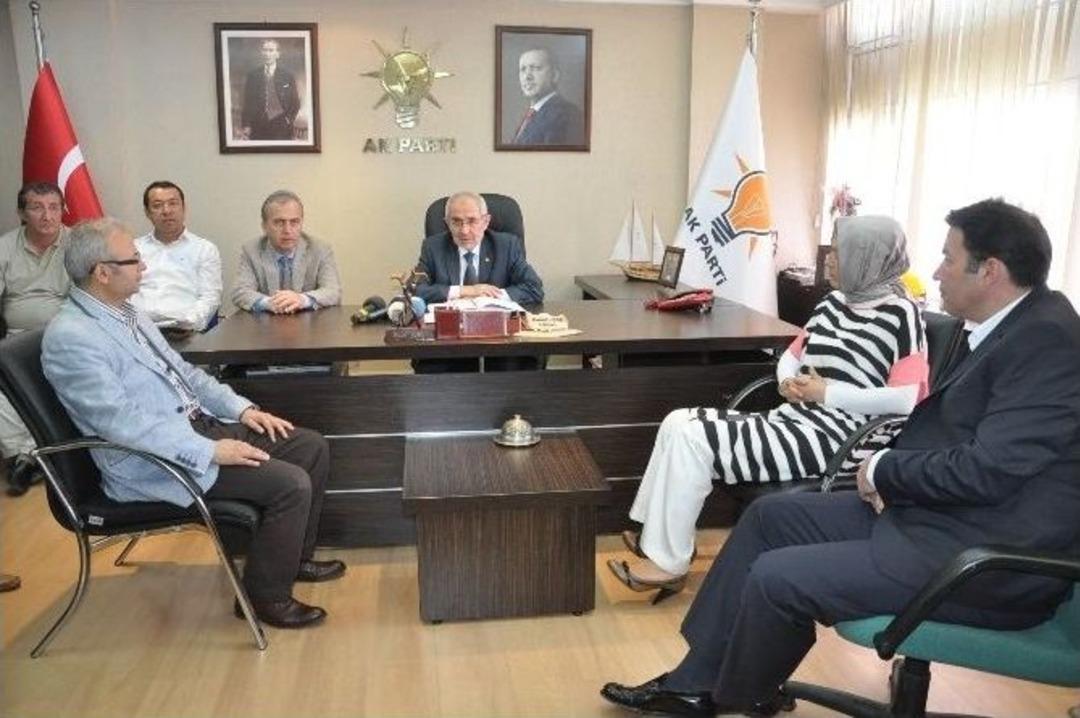 Ekrem Erdem: "ak Parti'nin G&uuml;ndeminde Kimin Başbakan Olacağı Yok"