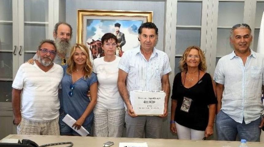 Yonca Evcimik, Yunuslar İ&ccedil;in Başkan Kocadon&rsquo;u Ziyaret Etti