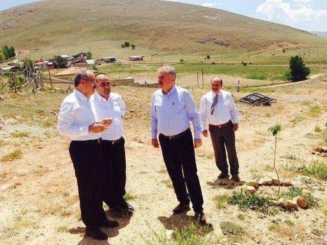 &Ouml;mer Din&ccedil;er, Bayburt  ta Bir Takım Ziyaretlerde Bulundu 2