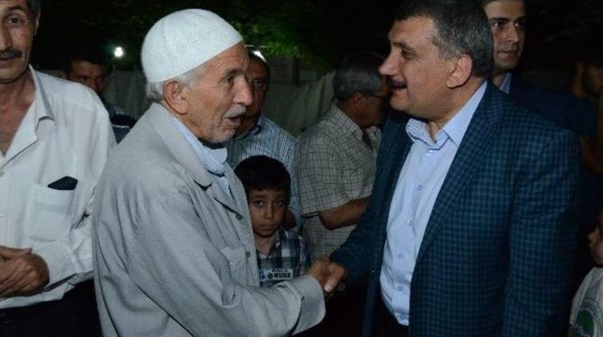 G&uuml;rkan, Battalgazi Mahallesi'nin Sorunlarını Dinledi