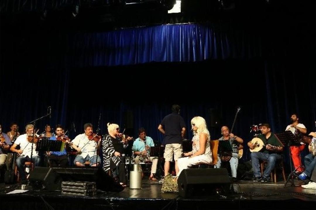 İki Diva Harbiye A&ccedil;ıkhava Konseri&rsquo;ne Hazırlanıyor