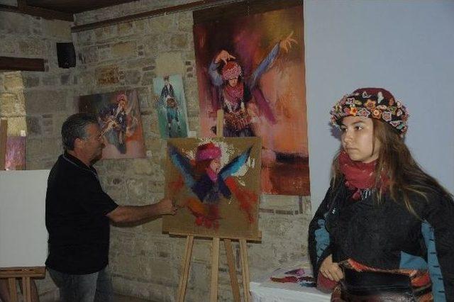  efe Kadınlarımız  Sergisi B&uuml;y&uuml;ledi 1