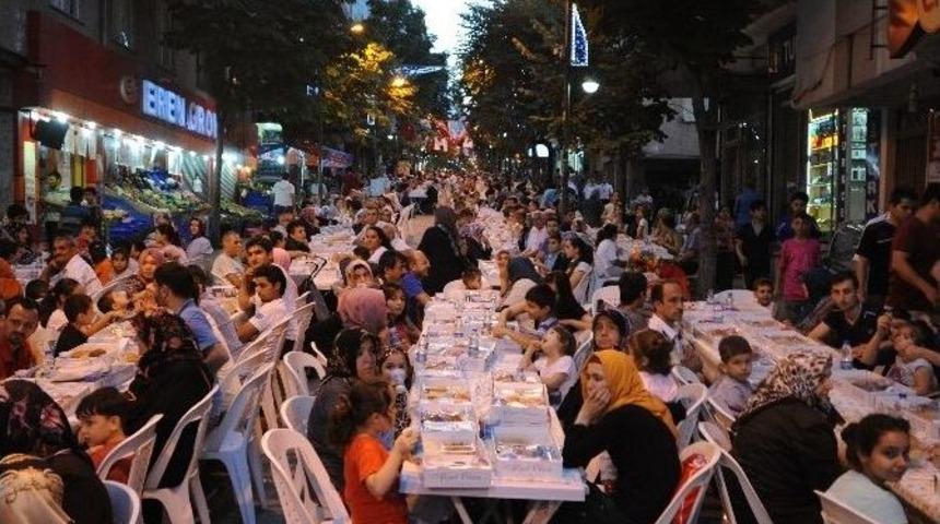 Eski Bakan &Ouml;mer Din&ccedil;er: &ldquo;chp Bizim Mahalleden Birini Aday G&ouml;stererek Halkın G&uuml;venini Kazanamaz&rdquo;