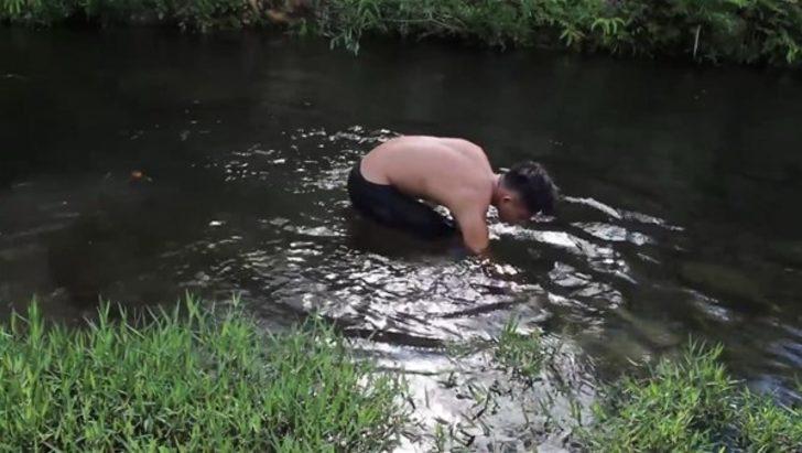 Suyun kenarında bunu yaptı  G1