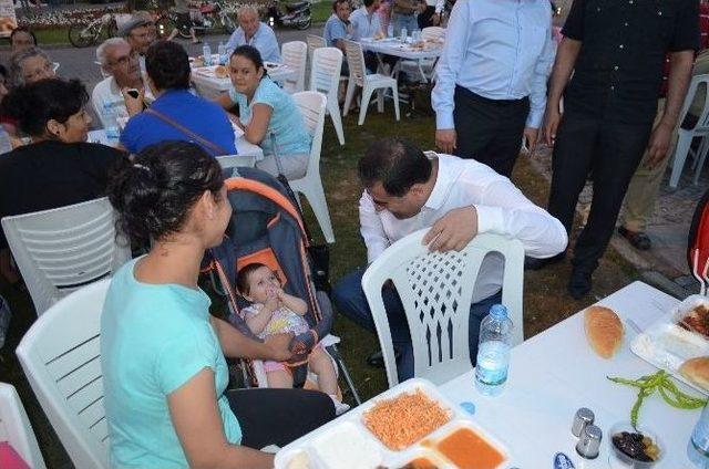 Ak Parti Milletvekili Sait Orucunu Sel&ccedil;uklularla A&ccedil;tı 1