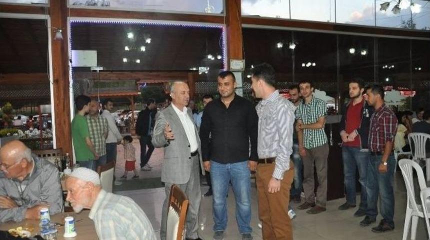 Dursunbey'de Yetimler Şehit Aileleri Ve Gazilere İftar Programı