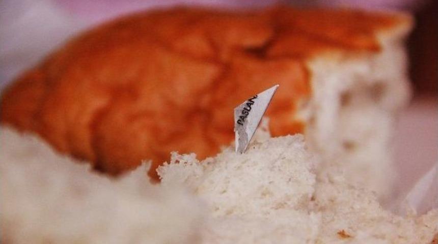 (&ouml;zel Haber) Ekmekten Maket Bı&ccedil;ağı Par&ccedil;ası &Ccedil;ıktı