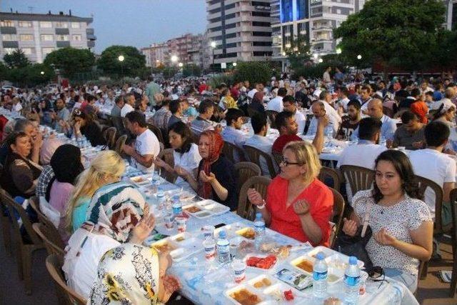 Başkanlar İftarda Atakum Halkıyla Buluştu