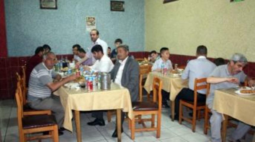 Ptso, Vatandaşlara İftar Yemeği Verdi