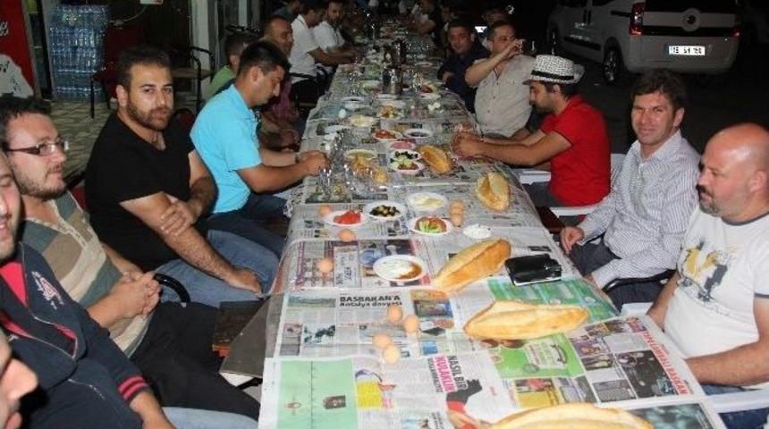 Ercengiz Sahurda Da Vatandaşlarla Buluşuyor