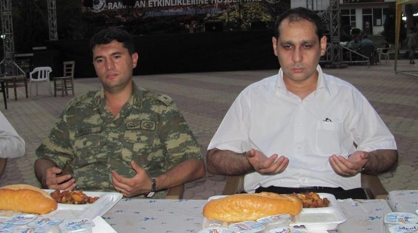 Kaymakamlıktan Bin 500 Kişiye Iftar