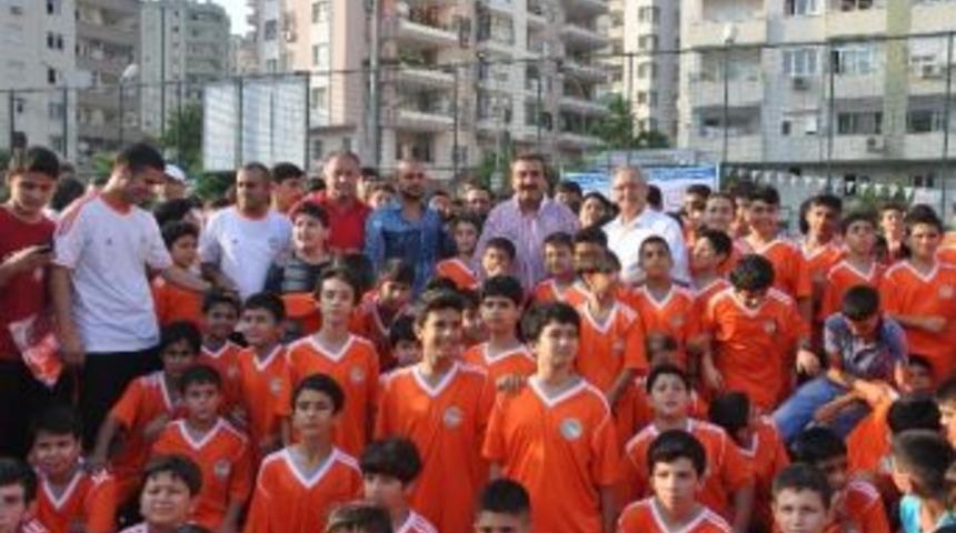 &Ccedil;ukurova'da Futbol Yaz Okulu A&ccedil;ıldı