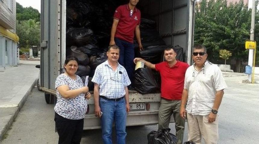 Aydın&rsquo;da İncir &Uuml;reticilerine &Uuml;cretsiz Ekşilik B&ouml;ceği Tuzağı Dağıtıldı