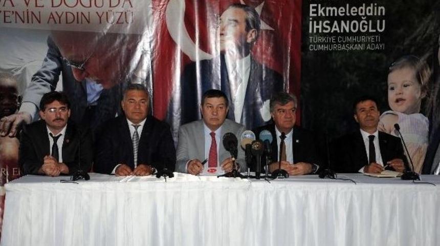 İhsanoğlu&rsquo;na İzmir'den Destek &Ccedil;ağrısı