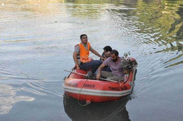 Çevreci Ve Arama Kurtarma Ekiplerinden Temizlik Çalışması