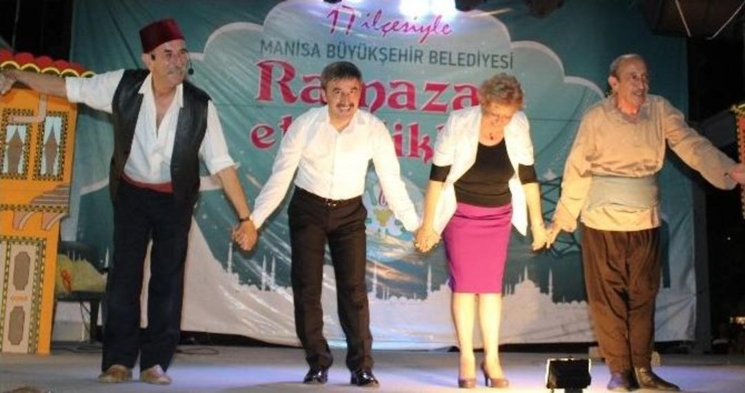 "iki Direk Bi Şamata" Son Kez Turgutlu'da Sahne Aldı