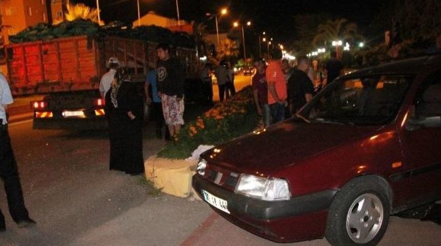 Kamyon Otomobille &Ccedil;arpıştı: 1 Yaralı