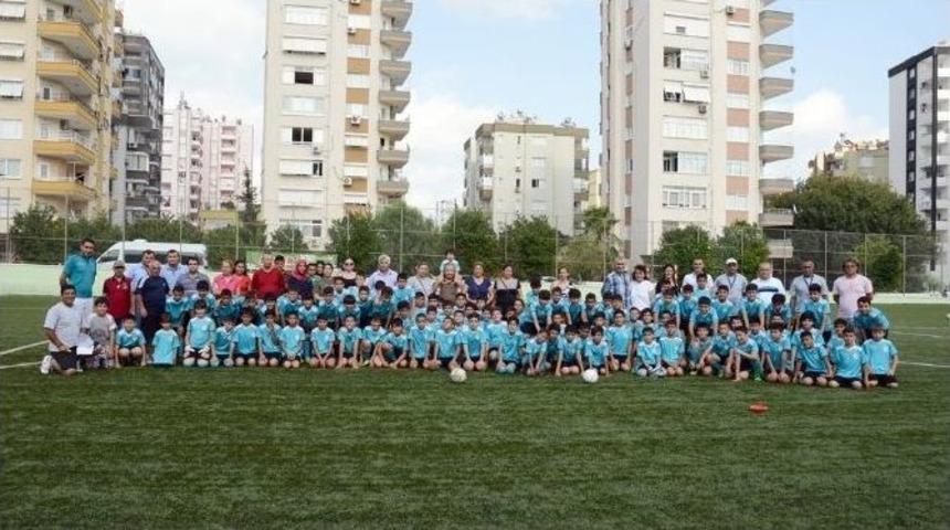 S&ouml;zl&uuml;'ye "futbol Okulu" Teşekk&uuml;r&uuml;