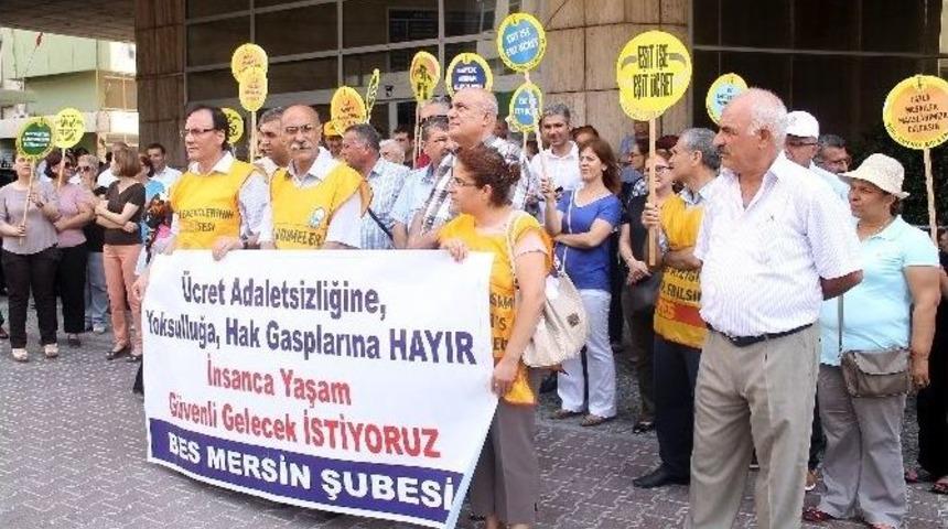 Bes'e Bağlı Memurlar Yarım G&uuml;n İş Bıraktı
