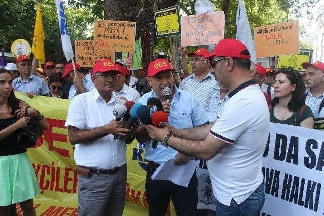 Bes &Uuml;yesi Kamu &Ccedil;alışanları Oturma Eylemi Yaptı 1