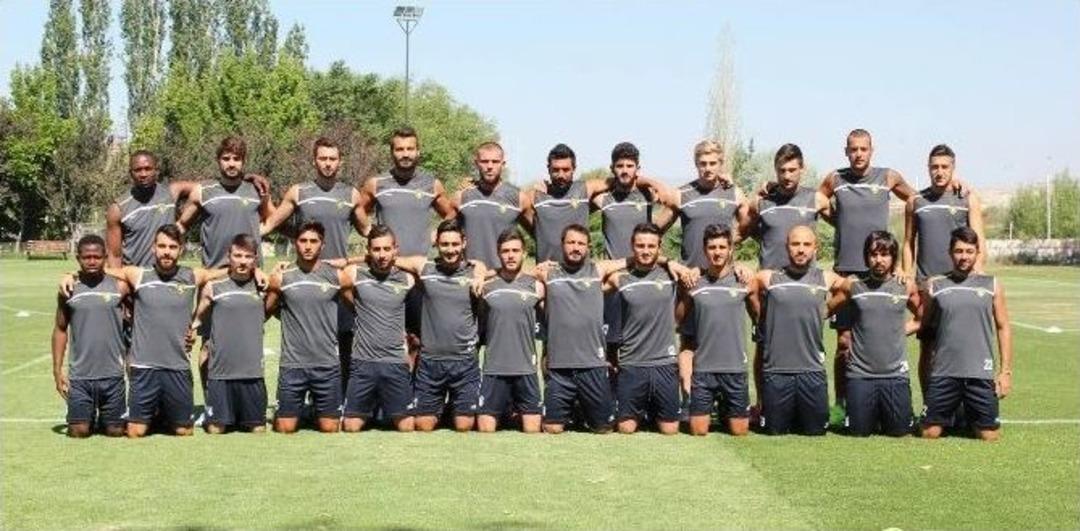 Bucaspor&rsquo;un Nevşehir Kampı S&uuml;r&uuml;yor