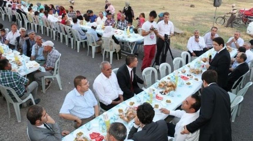 Aksaray Belediyesi'ndn Meclis Toplantısı Ve Toplu İftar