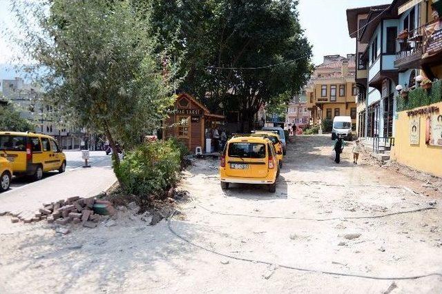 Osmangazi Belediyesi, İlçenin Sokaklarını Yeniliyor