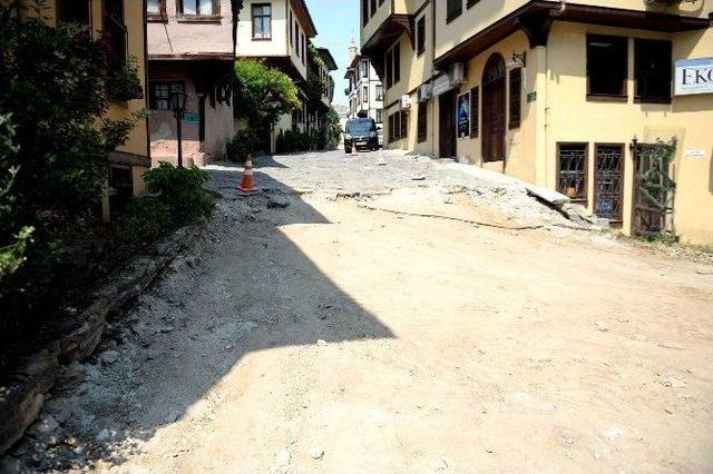 Osmangazi Belediyesi, İlçenin Sokaklarını Yeniliyor