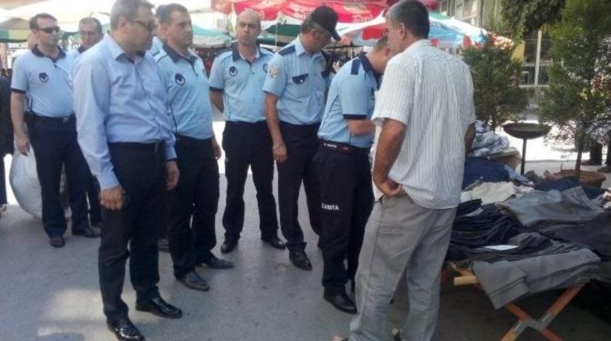 B&uuml;y&uuml;kşehir Ve Yunusemre Zabıtasından Seyyar Satıcılara Ortak Operasyon
