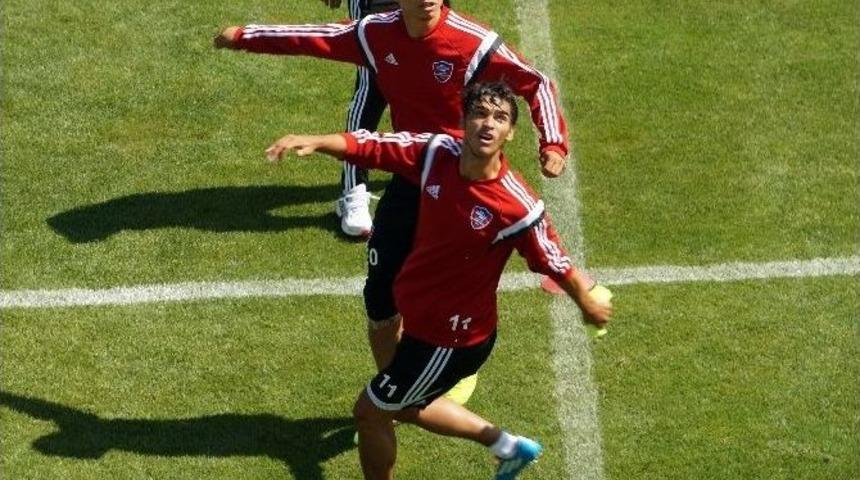 Kardemir Karab&uuml;kspor&rsquo;da Sıkı İdman