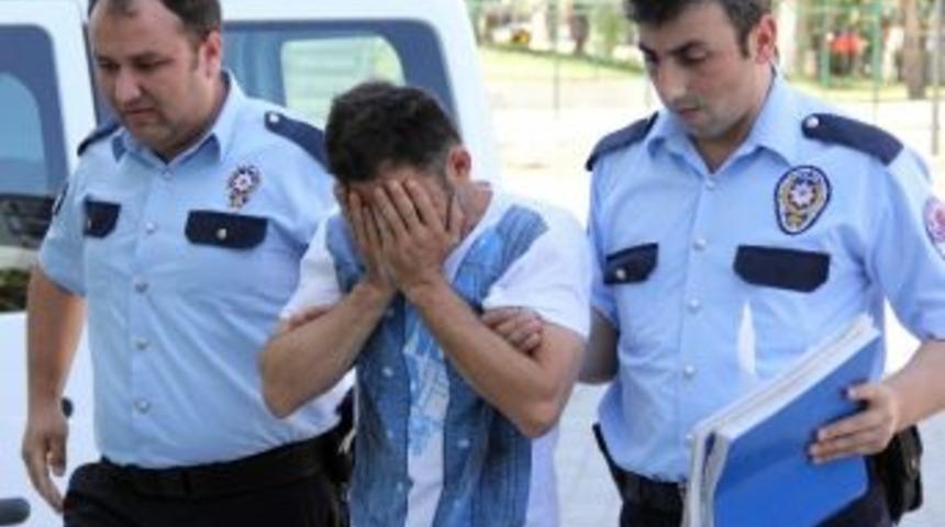 &Ccedil;alıştığı İşyerinden Tencere Kaşık &Ccedil;alıp Sattı