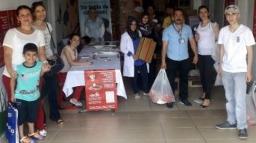 L&ouml;sev'den 250 Aileye Erzak Yardımı