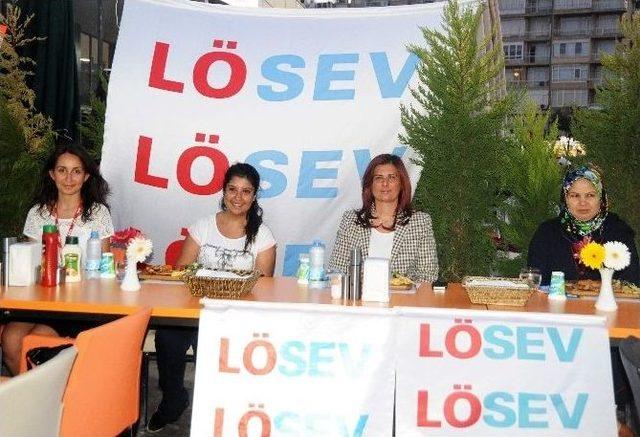 Başkan Çerçioğlu Lösemili Çocukları Unutmadı 1