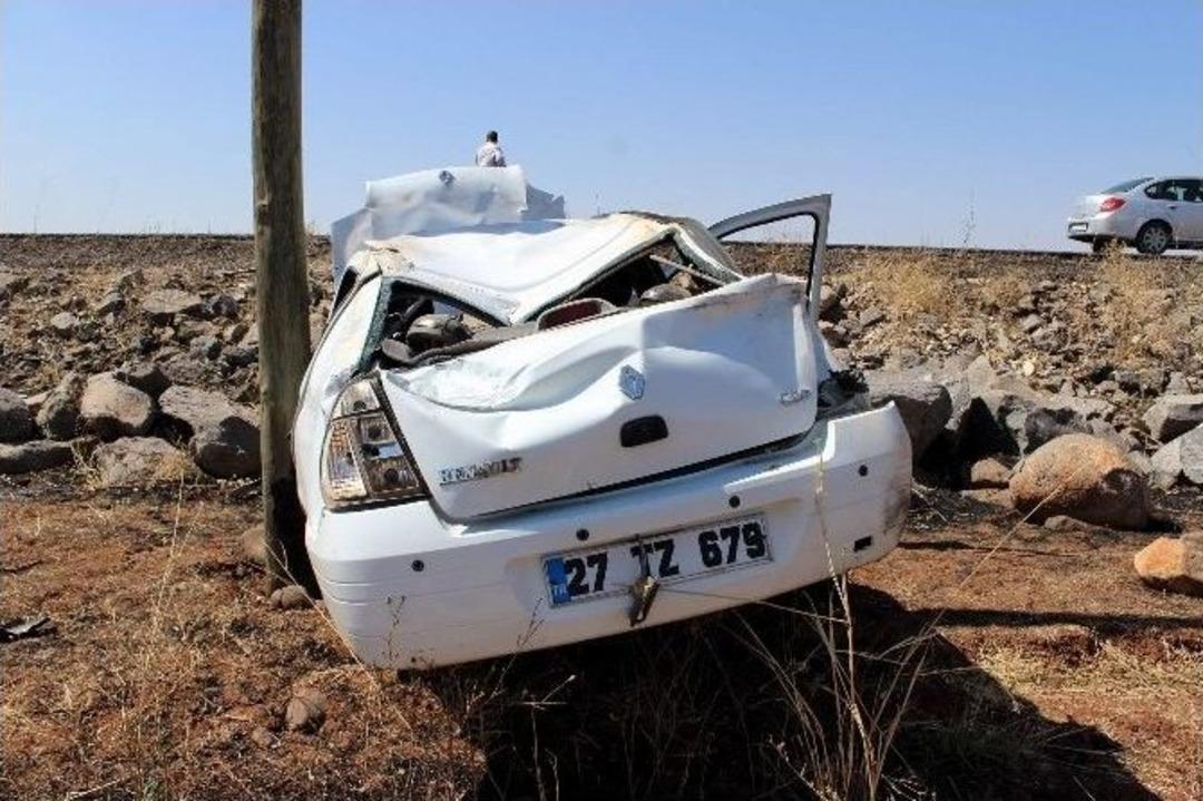 Otomobil Şarampole U&ccedil;tu: 2 Yaralı