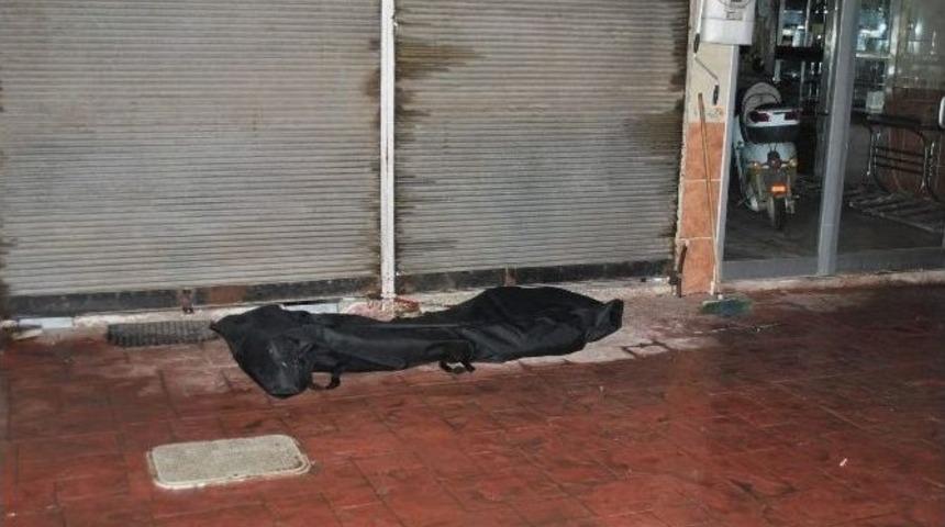 Kocaeli'de Trafik Kazası: 1 &Ouml;l&uuml;