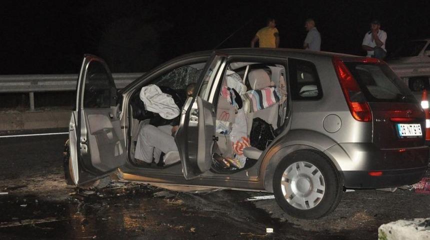 Trabzon'da Trafik Kazası: 3 &Ouml;l&uuml;, 1 Yaralı