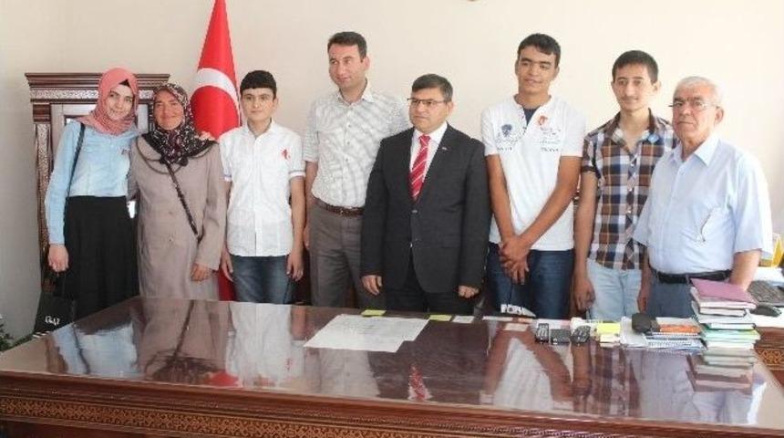 Beyşehir&rsquo;in Şampiyonları Altınla &Ouml;d&uuml;llendirildi