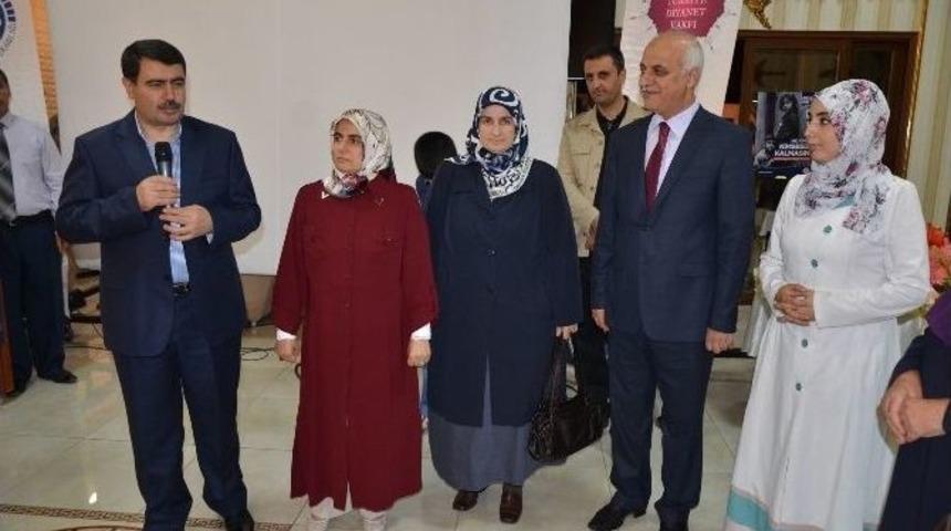 M&uuml;ft&uuml;l&uuml;k Ve T&uuml;rkiye Diyanet Vakfı Yetimlere İftar Verdi