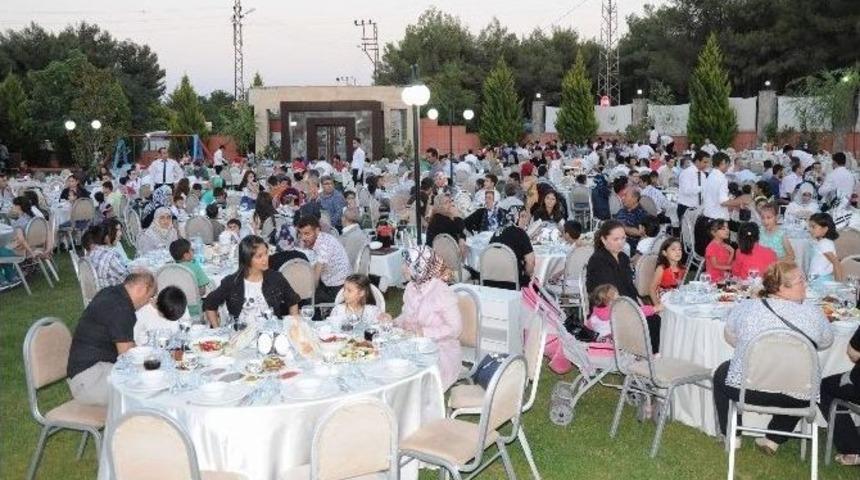 Koruyucu Aileler İftar Yemeğinde Buluştu