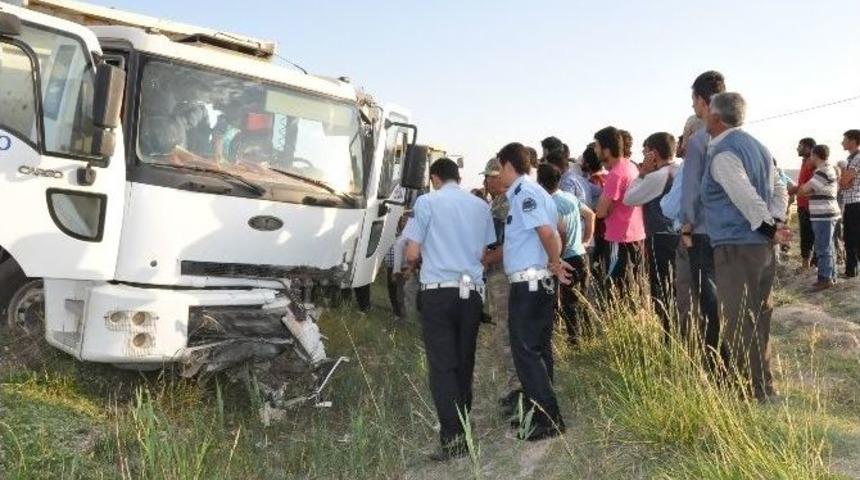 Patnos&rsquo;ta Trafik Kazası: 1 &Ouml;l&uuml;, 1 Yaralı