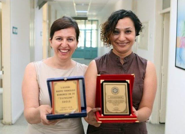 &Ccedil;&uuml; Radyoloji Anabilim Dalı na &Uuml;&ccedil;&uuml;nc&uuml;l&uuml;k &Ouml;d&uuml;l&uuml; 1