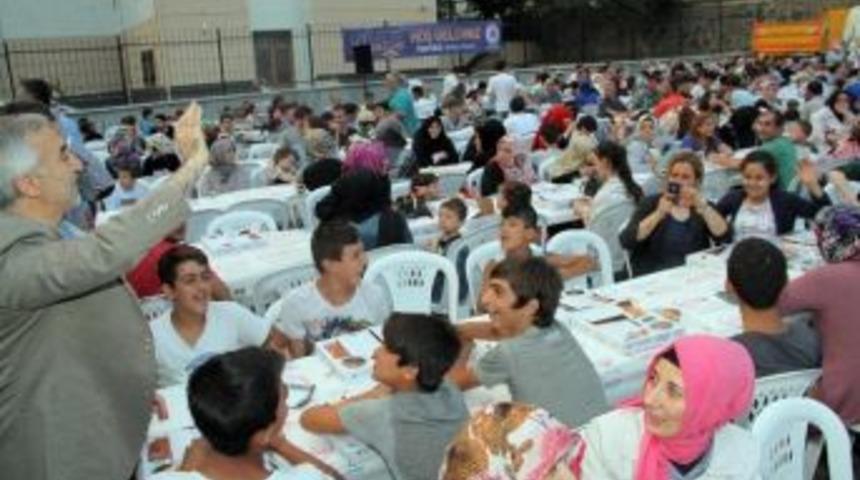 Sanayi Mahallesi Sokak İftarında Birlik Mesajı