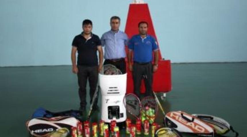 Pasinler Ghsm'den Tenis Atağı