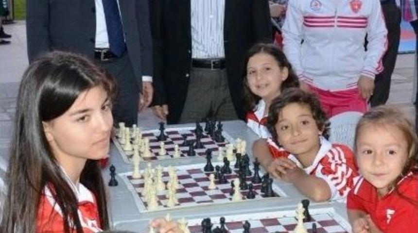 Satran&ccedil; Yaz Kurslarına 400 Başvuru